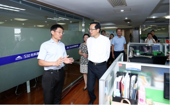 上海交通大學(xué)高級金融學(xué)院副院長潘杰一行蒞臨社科賽斯暨中國MBA教育網(wǎng)