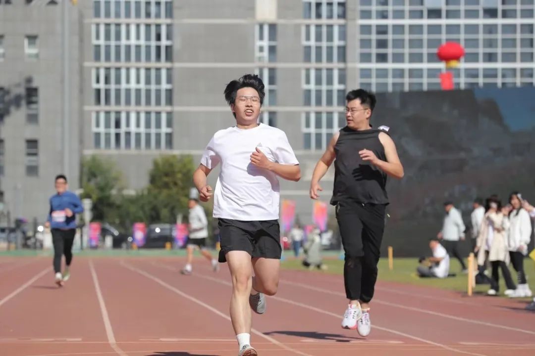 超燃超熱血！社科賽斯考研代表隊(duì)參加2023海淀街道首屆“同心杯”地區(qū)運(yùn)動(dòng)會(huì)！